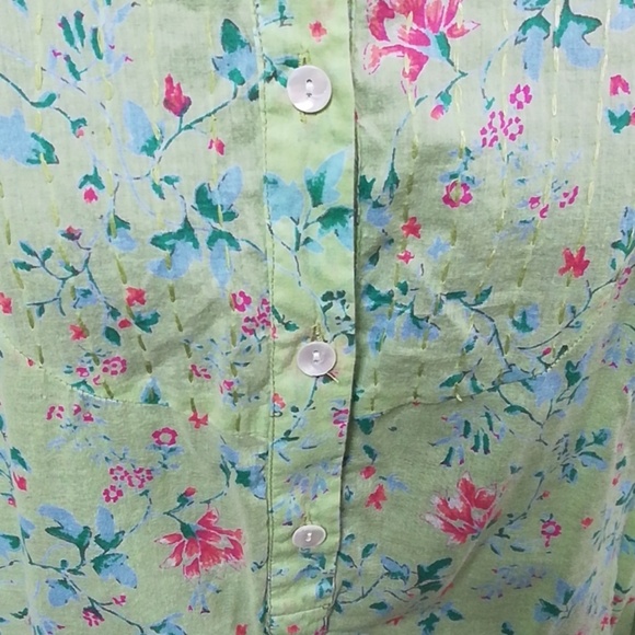 Floral handprint tunic. - Picture 2 of 5